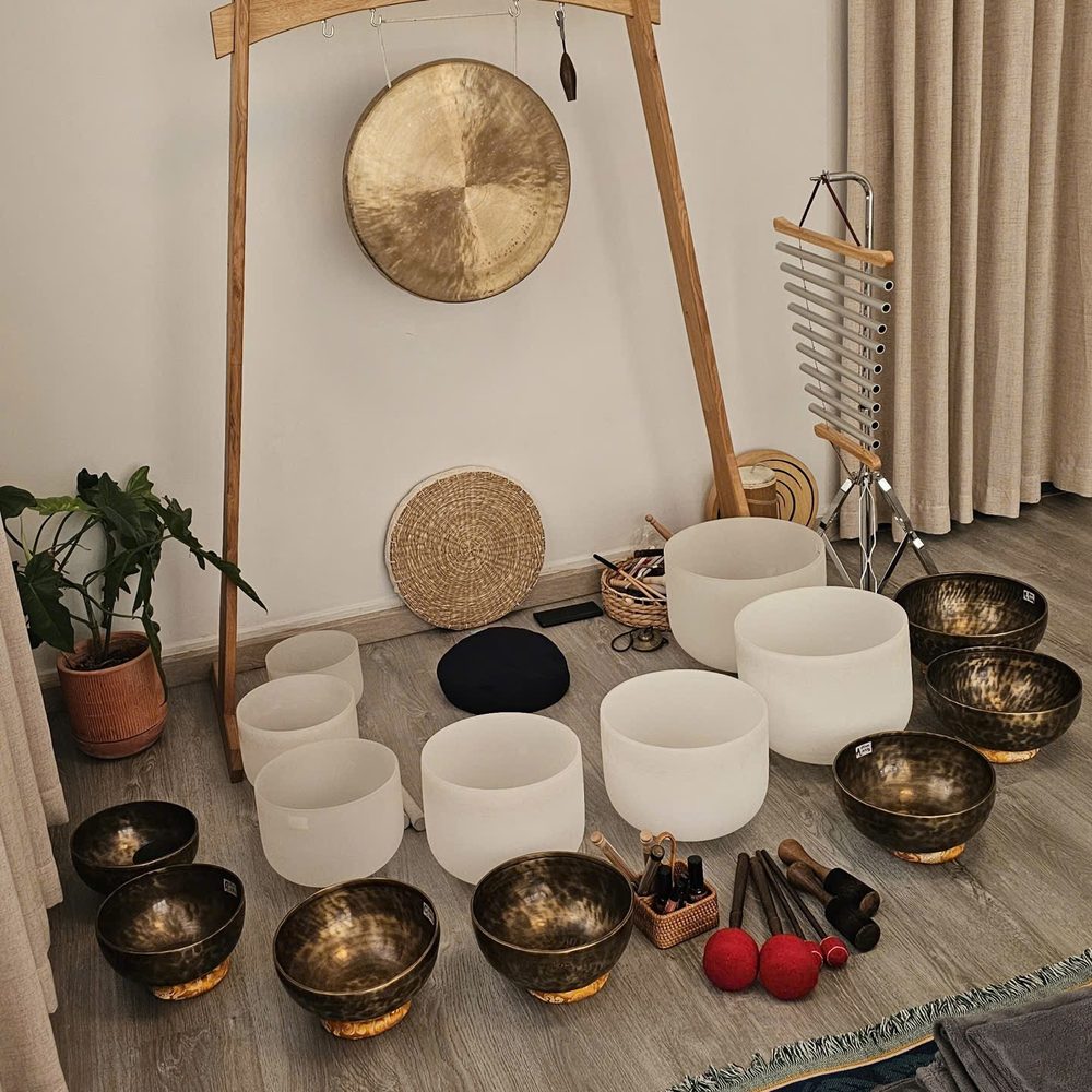 Seven Crystal Singing Bowls Mastery Course – English Speaking